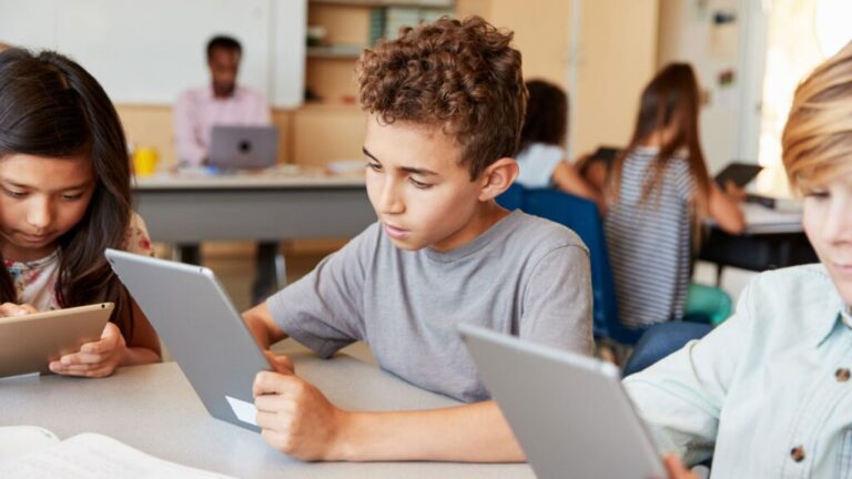 sos developing literacy featured 1024x576 1